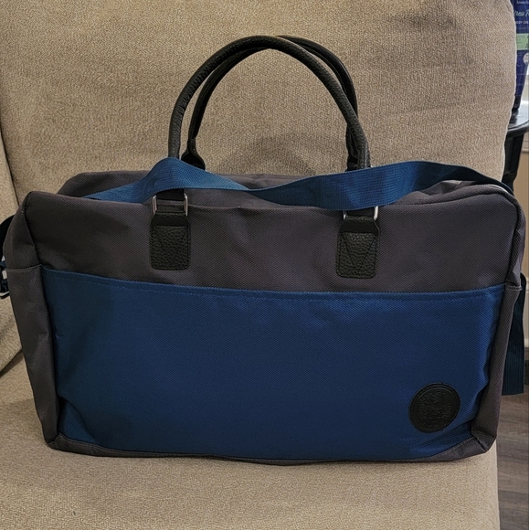 Vince Camuto Duffle Bag - Picture 1 of 3